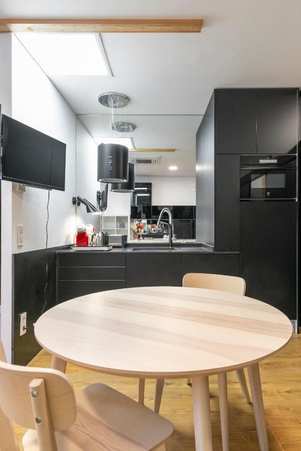 Homeabout Madrid Rio Apartment Kültér fotó